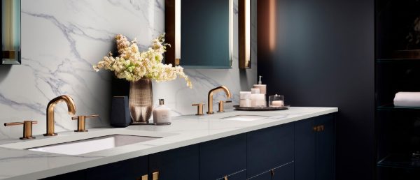 Calacatta Anava Q Surface in Bathroom