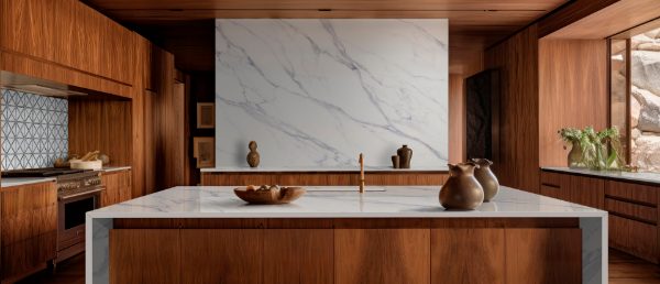Calacatta Anava Q Surface in Kitchen
