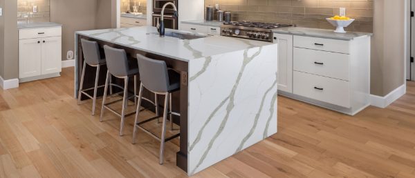Calacatta Bali Quartz Countertop in Kitchen Island