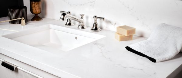 Calacatta Delios Quartz Countertop in Bathroom Sink