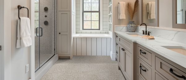 Calacatta Idillio Q Surface in Bathroom