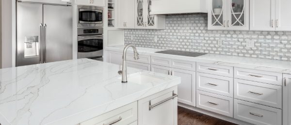 Calacatta Izaro Q Surface in Kitchen