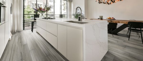Calacatta Izaro Q Surface in Kitchen Island