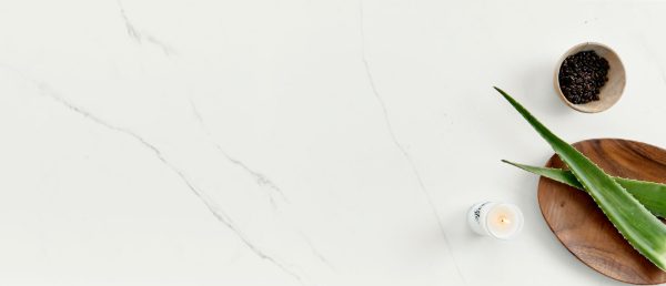 Calacatta Trevi Quartz Countertop with a Decorative Vignette