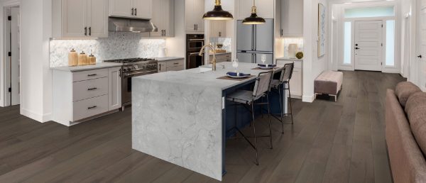 Calacatta Versailles Quartz Countertop in Kitchen Island