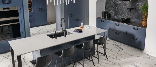 Carrara Trigato Quartz Countertop in Kitchen
