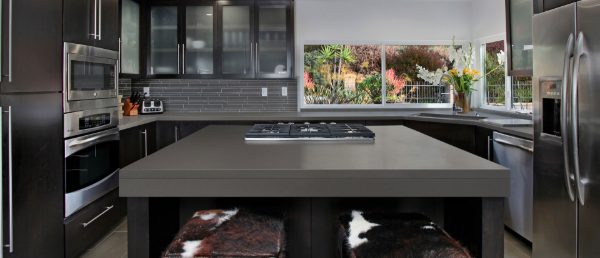 Manhattan Gray Quartz Countertop in Kitchen