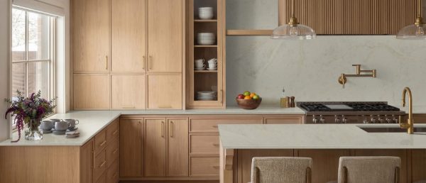 Serataj Brushed in a room, photo by MSI
